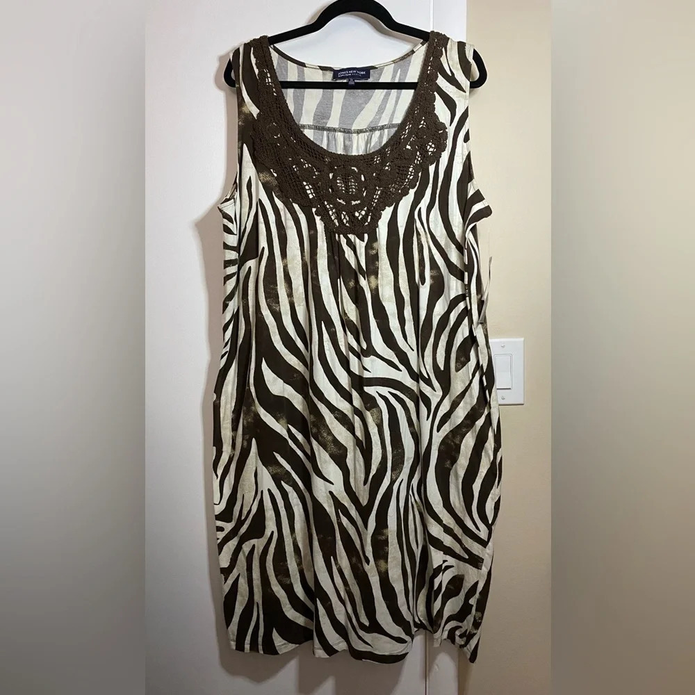 NWT Jones New York Brown Ivory Animal Print Sleeveless Shift Dress 3X
